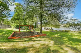 1259 California Rd, Eastchester, NY 10709 - Photo 20