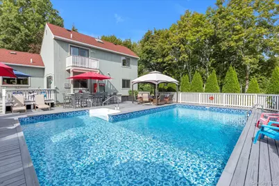 7 Eileen Circle, Jamesport, NY 11947 - Photo 1