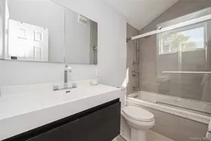 18 Lois Ln, Farmingdale, NY 11735 - Photo 16