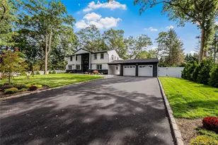 15 Southwick Ct, Plainview, NY 11803 - Photo 2