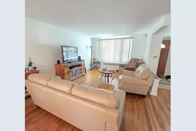2553 Fish Avenue, Bronx, NY 10469 - Photo 2