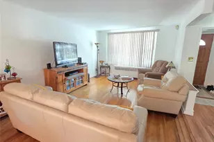 2553 Fish Ave, Bronx, NY 10469 - Photo 2