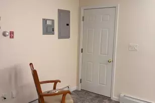 28 Hasbrouck St, Newburgh, NY 12550 - Photo 6