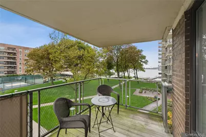 166-25 Powells Cove Boulevard #3F, Whitestone, NY 11357 - Photo 20