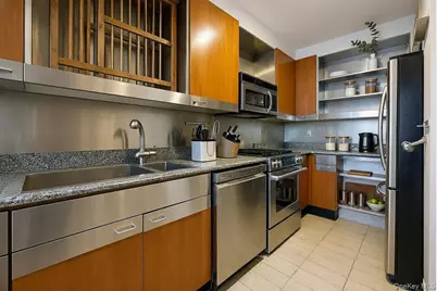 166-25 Powells Cove Boulevard #3F, Whitestone, NY 11357 - Photo 10