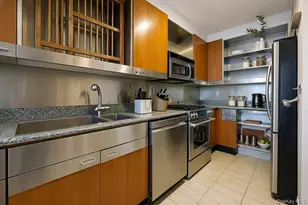 166-25 Powells Cove Blvd, Whitestone, NY 11357 - Photo 10