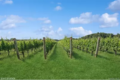 5195 Old North Road, Southold, NY 11971 - Photo 16