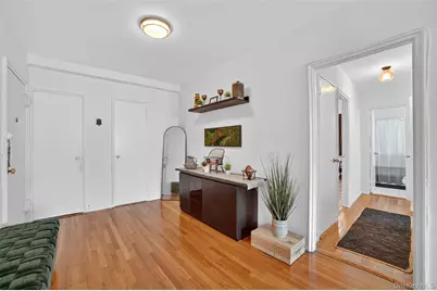 12 Westchester Avenue #5C, White Plains, NY 10601 - Photo 10