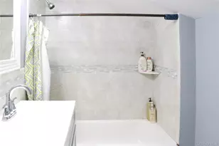 29 Oak St, Islip, NY 11751 - Photo 10