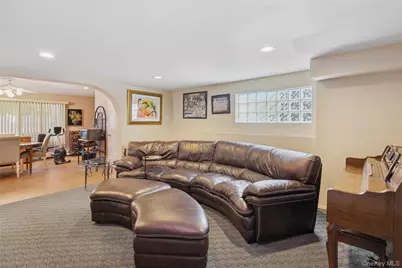 3 Wood Lane, Plainview, NY 11803 - Photo 26