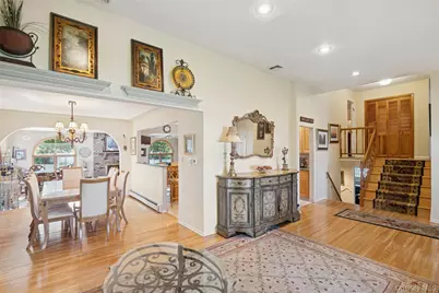 3 Wood Lane, Plainview, NY 11803 - Photo 6