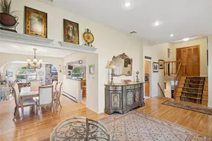 3 Wood Ln, Plainview, NY 11803 - Photo 6