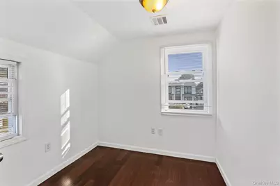 187 Botsford Street, Hempstead, NY 11550 - Photo 24