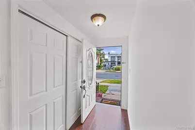 187 Botsford Street, Hempstead, NY 11550 - Photo 10