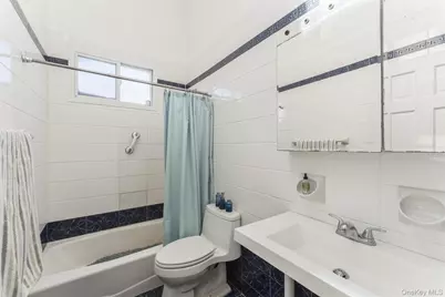 3806 Windsor Drive, Bethpage, NY 11714 - Photo 6