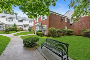 13-40 212th St, Bayside, NY 11360 - Photo 12