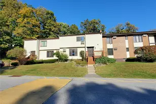 3 Hook Rd, Poughkeepsie, NY 12601 - Photo 2