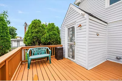 174 Hoffman Avenue, Elmont, NY 11003 - Photo 10