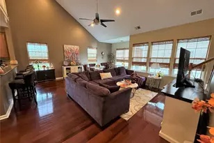 24 Strangford Ct, Oceanside, NY 11572 - Photo 8