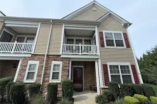 24 Strangford Ct, Oceanside, NY 11572 - Photo 2