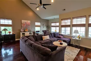 24 Strangford Ct, Oceanside, NY 11572 - Photo 14