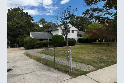 149 Phelps Lane, North Babylon, NY 11703 - Photo 4
