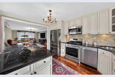 20 Ashford Place, Yonkers, NY 10701 - Photo 6