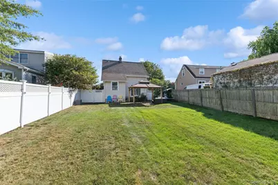 906 Ardmore Place, Bellmore, NY 11710 - Photo 18