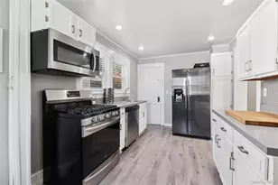 906 Ardmore Pl, Bellmore, NY 11710 - Photo 12