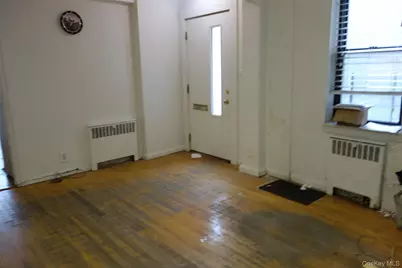 9238 Queens Boulevard #Str6, Rego Park, NY 11374 - Photo 2