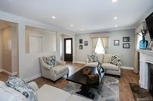 956 Hancock Ave, Franklin Square, NY 11010 - Photo 6