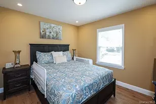 956 Hancock Ave, Franklin Square, NY 11010 - Photo 20