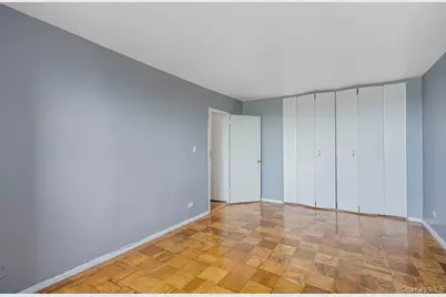 61-20 Grand Central Parkway #A902, Forest Hills, NY 11375 - Photo 12