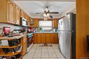 1193 Neill Ave, Bronx, NY 10461 - Photo 14