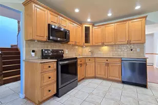 20 Half Hollow Rd, Selden, NY 11784 - Photo 6