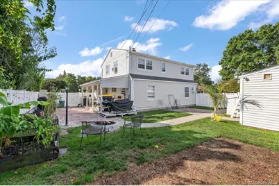 109 Periwinkle Road, Levittown, NY 11756 - Photo 24