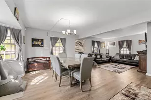 109 Periwinkle Rd, Levittown, NY 11756 - Photo 14