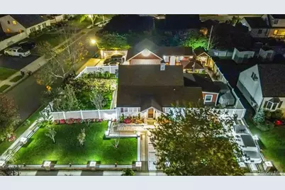 38 Quarry Lane, Levittown, NY 11756 - Photo 16