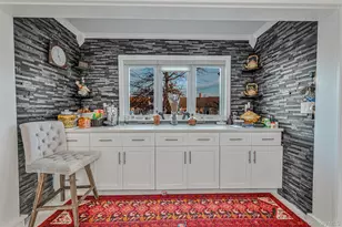 38 Quarry Ln, Levittown, NY 11756 - Photo 24