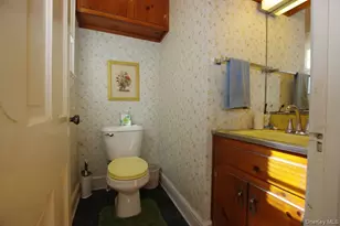 16 Mount Sinai-Coram Rd, Coram, NY 11727 - Photo 14