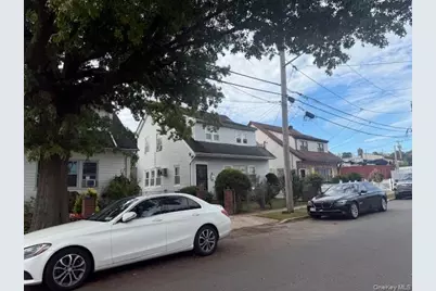 32 Dawes Avenue, Roosevelt, NY 11575 - Photo 2