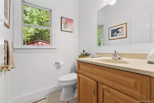 20 Howard St, East Hampton, NY 11937 - Photo 24