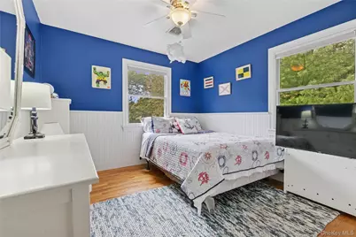 20 Howard St, East Hampton, NY 11937 - Photo 18