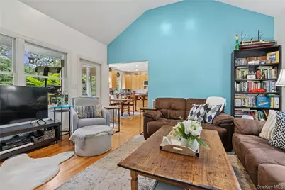 20 Howard St, East Hampton, NY 11937 - Photo 22