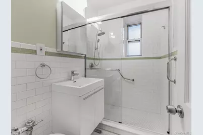 3530 Henry Hudson Parkway E #2C, Bronx, NY 10463 - Photo 10