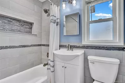 81 Finch #2B, Islip, NY 11751 - Photo 14