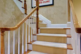 40 Tiffany Cir, Manhasset, NY 11030 - Photo 22