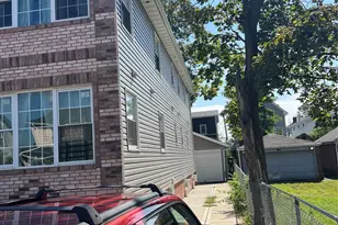 189-20 117th Rd, Saint Albans, NY 11412 - Photo 2