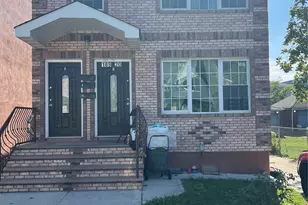 189-20 117th Rd, Saint Albans, NY 11412 - Photo 1