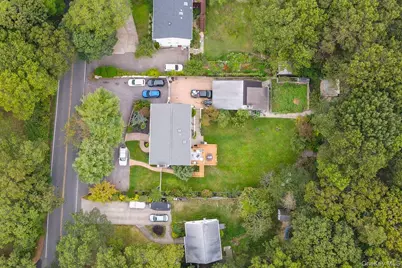 129 Berkshire Drive, Farmingville, NY 11738 - Photo 8